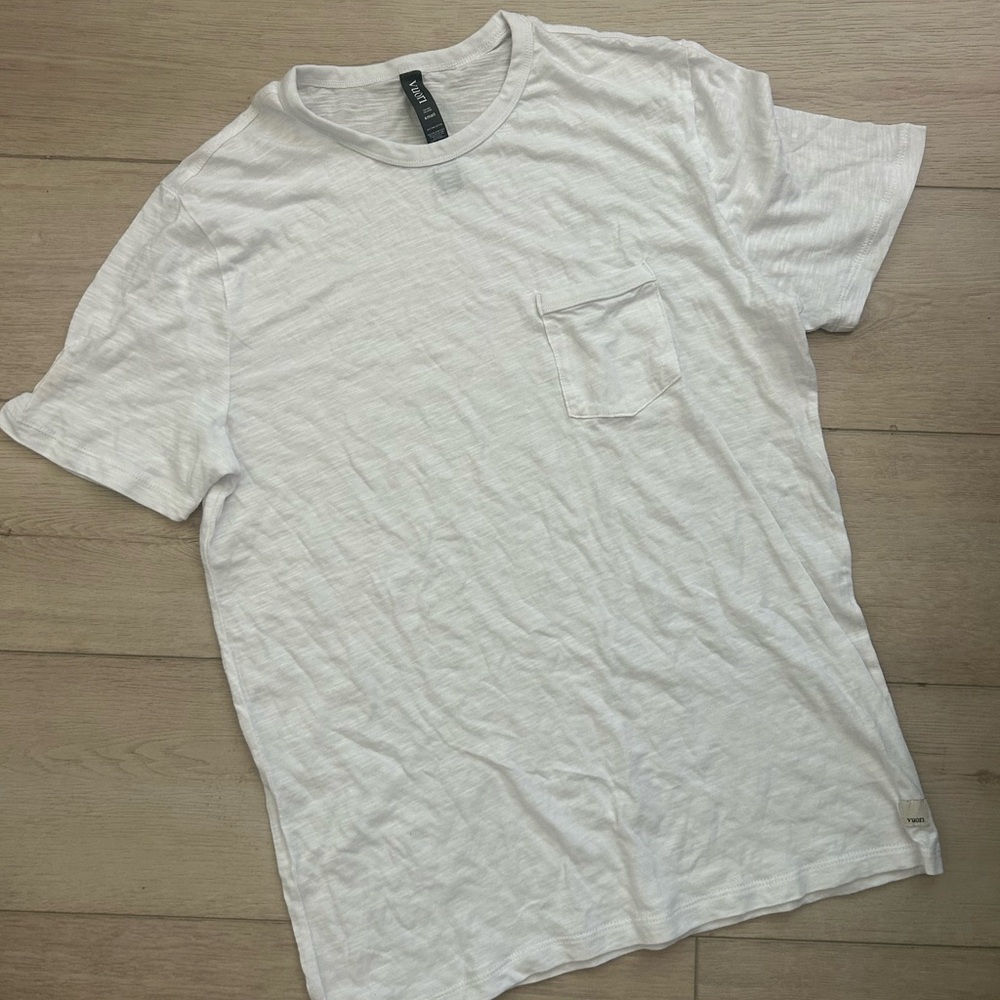 Vuori Men's White Short Sleeve Pocket Crew Tee